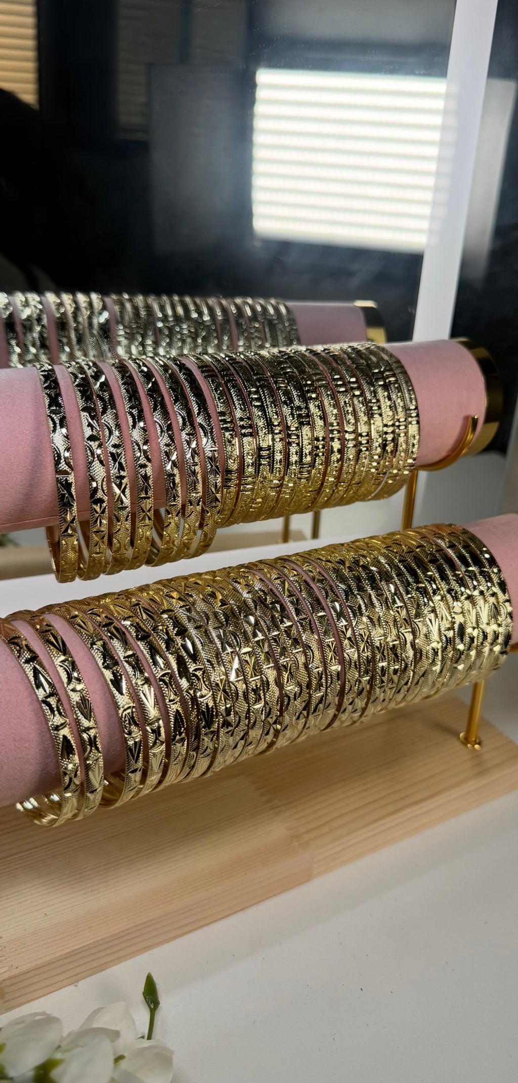 Gold Bangles (Pack of 7)